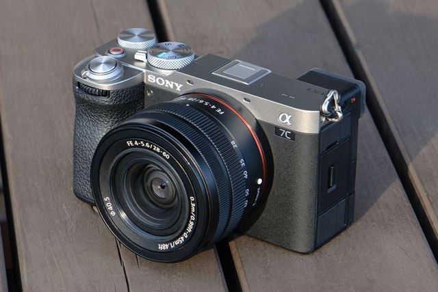 SONY α7C II ズームレンズキット ILCE-7CM2L シルバー SONY(ソニー) α7C II ズームレンズキット シルバー ILCE-7CM2L(S