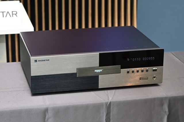 ���{�Ǝ��d�l���I MAGNETAR�̃��j�o�[�T���v���[���[�uUDP900�v�uUDP800�v