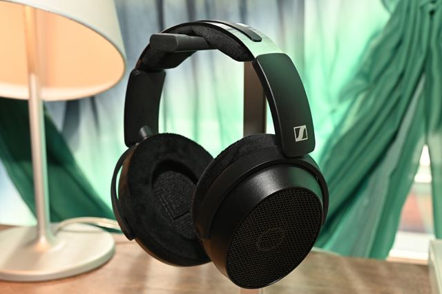 ゼンハイザー
SENNHEISER MOMENTUM Wireless Cap and Visors | ZH Monogram Visor 82549– ZERO HALLIBURTON