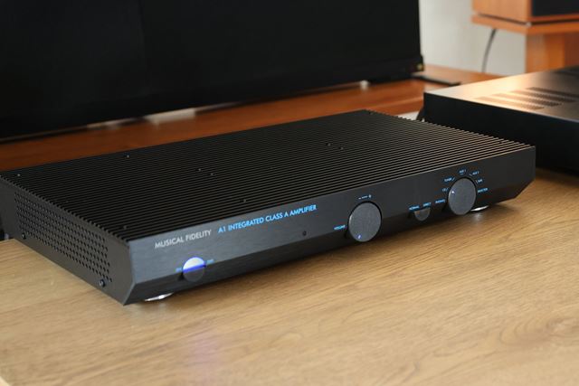 【極美品】Musical Fidelity A1（2024年復刻版） MUSICAL FIDELITY Musical Fidelity A1 価格比較 - 価格.com