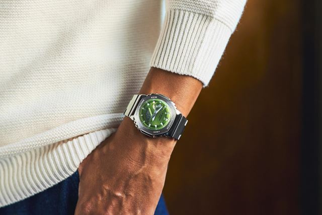 カシオ G-SHOCK GM-2110D-2BJF 価格比較 - 価格.com