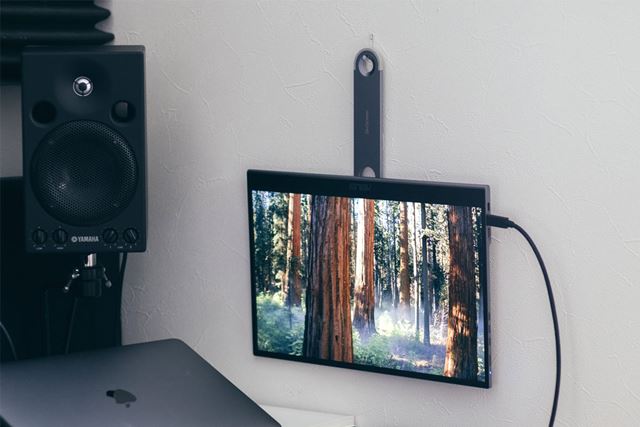 �Ǌ|���\�ȃ|�[�^�u�����j�^�[�I ASUS�uZenScreen OLED MQ16AHE�v�̋����̎��p��