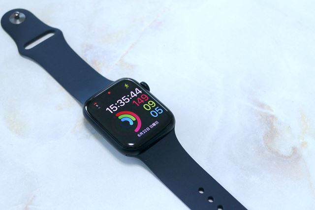 Apple Watch SE 第二世代40mm GPSモデル Apple Apple Watch SE 第2世代 GPSモデル 40mm MNJT3J/A