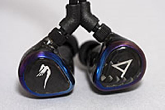 Astell&Kern THE SIREN SERIES Layla Universal Fit 価格比較 - 価格.com