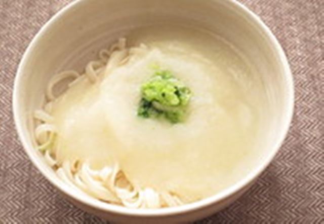 お疲れ気味の胃にやさしい。「IHスーププロセッサー」で作る白いポタージュ
