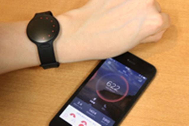 ���N�Ԃ����ςȂ���OK�Ȋ����ʌv�uSHINE2�v���������莎����