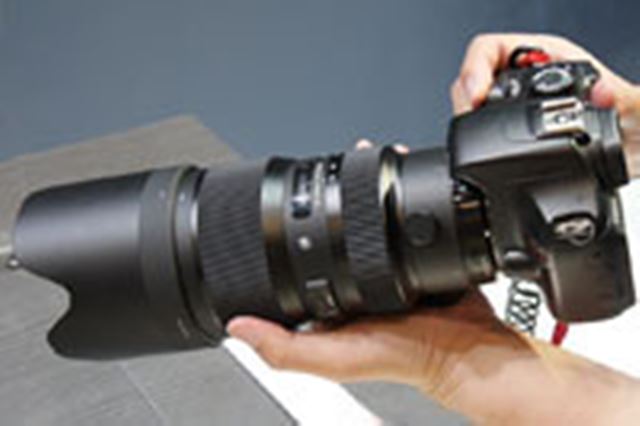 TAMRON SP 90mm F/2.8 Di MACRO 1：1 VC USD (Model F017