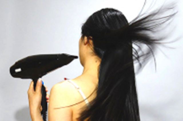 �g���Ă݂��I�@���̃t�F���[���Ƌ����J���̃��[�^�[�𓋍ڂ����h���C���[�����{�㗤