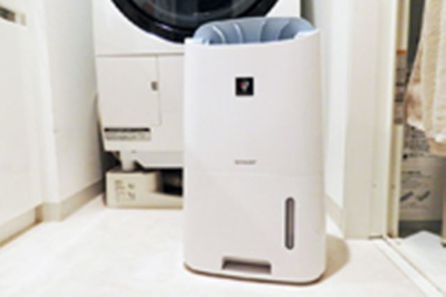 【最終値下げ】SHARP 除湿機 CV-F71-W SHARP シャープ プラズマクラスター 衣類乾燥除湿機CV-F71-W