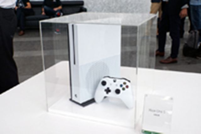 マイクロソフト Xbox One S 500GB 価格比較 - 価格.com