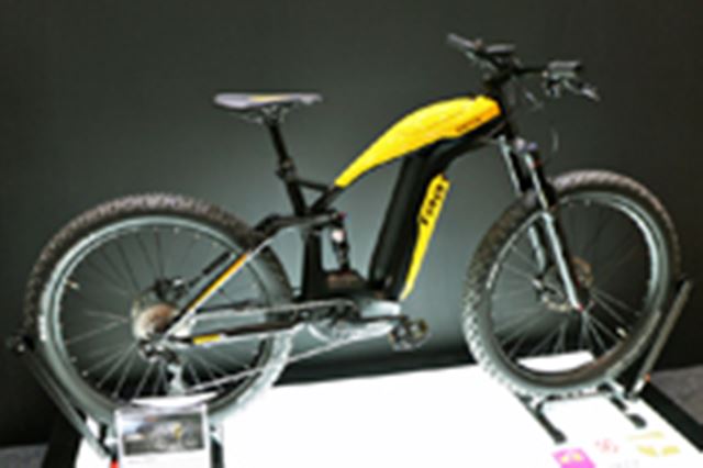 Yamaha 電動アシスト自転車 ホワイトYPJ-C YPJ-C（生産終了） - スポーツ電動自転車 | ヤマハ発動機