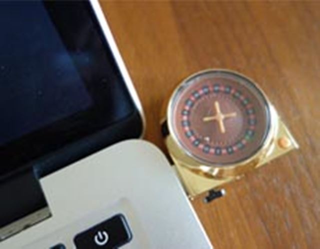 何に使うの? パソコンに差すとルーレットが回るUSBドライブ