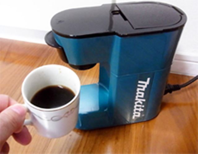 マキタ/充電式コーヒーメーカー/CM500D/中古 値下げしましたマキタ☆コーヒーメーカー☆CM500D☆18V☆ACアダプタ