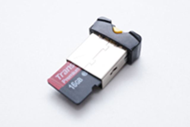 �������ςȂ���OK�I �ɏ�microSD�J�[�h���[�_�[����