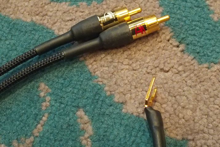 A[XȂ@ނƐڑꍇ́A󂢂Ă[q𗘗pApP[uŐڑ`ƂȂ