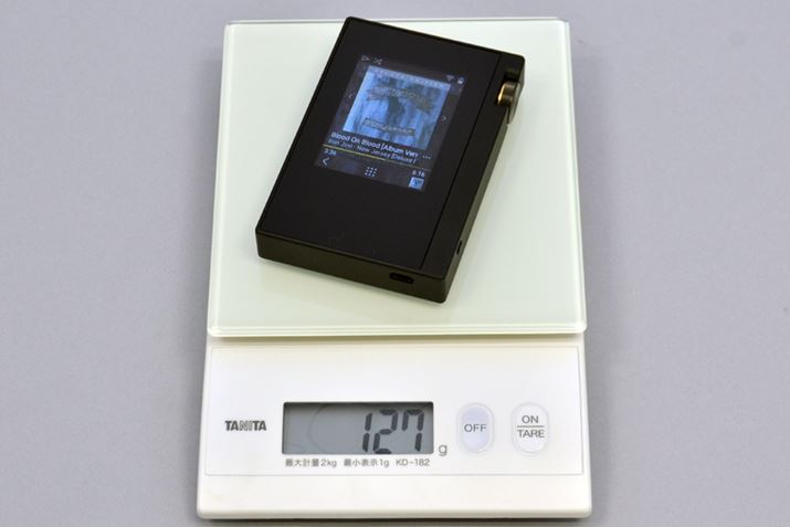 DP-S1̏dʂvBmicroSD[J[h𑕒ȂԂƁA127g