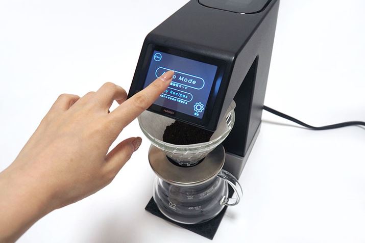 ׂĂ͖̑{̐ʂ̉t^b`plōs܂B삪IŔɂ킩₷ł