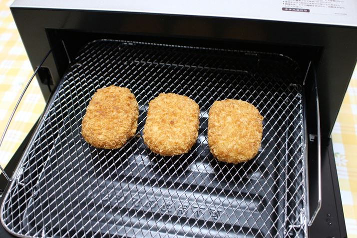 �①�ɂ�1�ӓ���Ă������A�߂��t�j���t�j���ɂȂ����R���b�P�̉��ߒ����Ɂu�����^�b�`���M�v�𗘗p���܂�