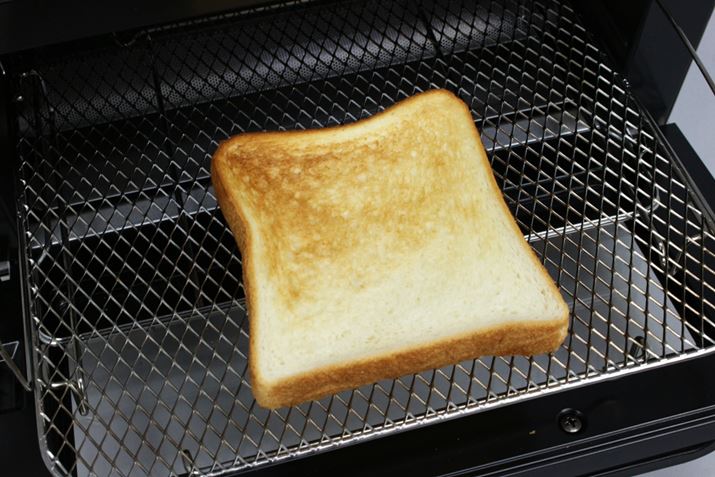 ������2���Ă��������j���[�ŐH�p��1�����g�[�X�g���Ă݂Ă��A�Ă��オ���2���̎��Ƃقړ����ł���