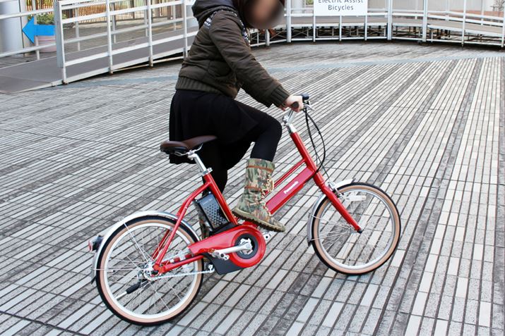 ׂ̃t[͒nʂ49cmقǂȂ̂ŁA₷ocO