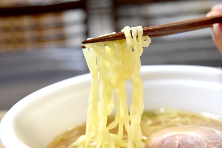 L̕ł˂ŁA색[ČĂ܂