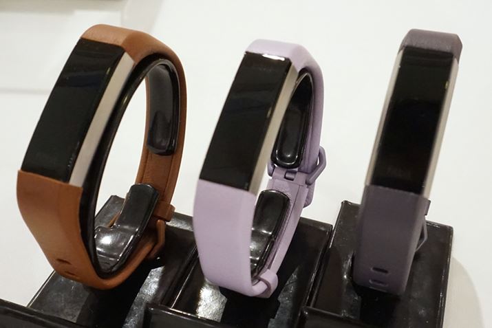 uOWA[U[ohv3FWJŁAe8,424~igbJ[͕ʔjBuEAx_[ACfBS