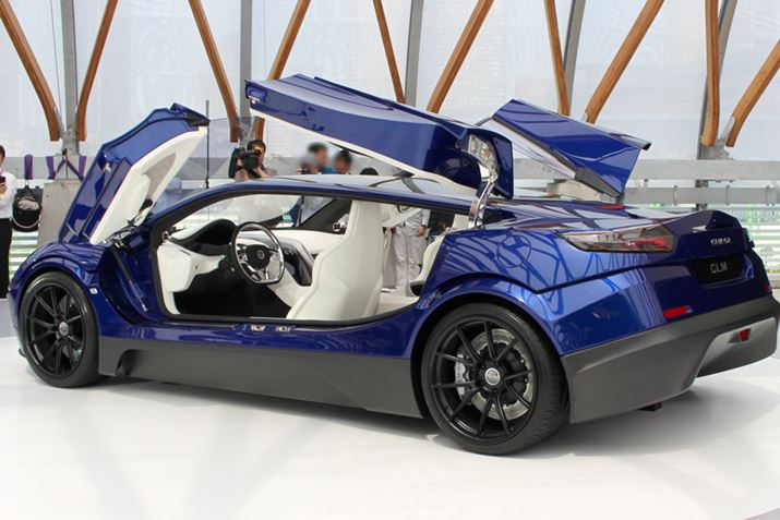 4̃hAグlqB܂ł̃N}ɂ͂ȂfUC