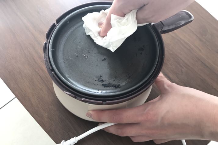 �z�b�g�v���[�g�����͎��O���ł��Ȃ��̂ŁA�@�������Ȃ��ł��B���[��c�c