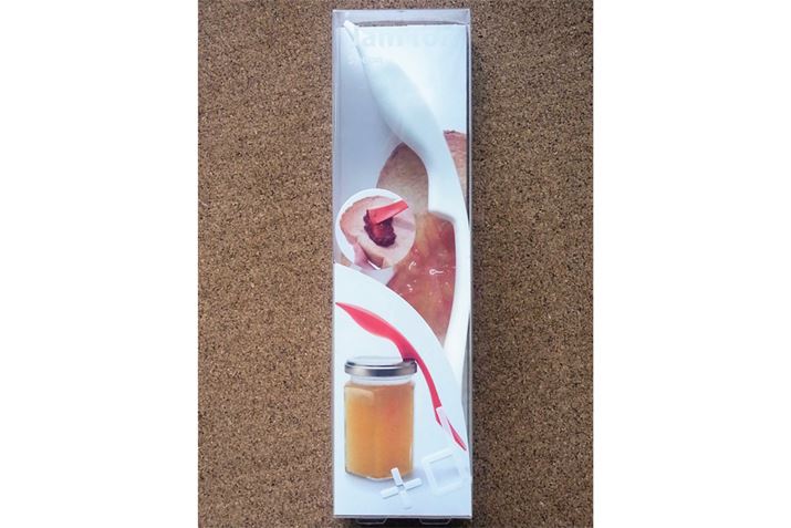 M҂̓zCgIт܂AقɂO[AIWAbh܂