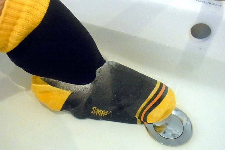 ĥŁAȂӂɐɂĂȂ