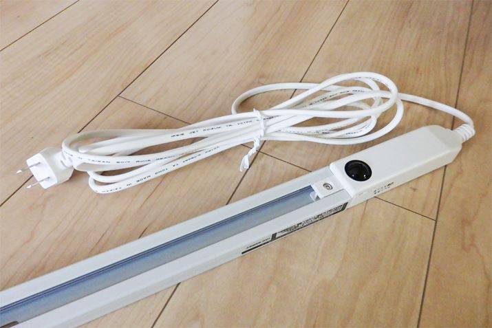 {̂̒[ɂ͓dP[uARZgɂȂ܂BP[u̒3m