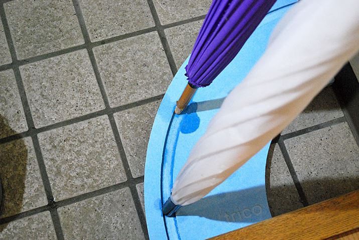 ̎ʐ^1炸ŁAPĂȂɋzĂ܂