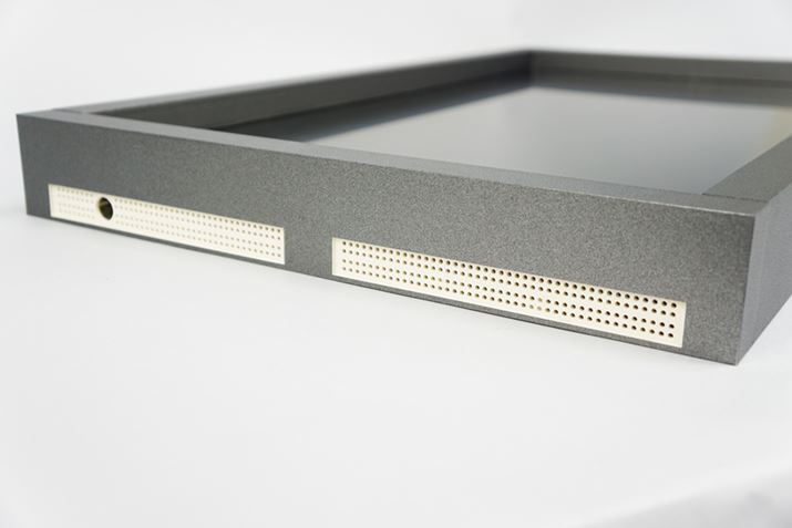 {̏㉺ɂ̓Xs[J[tĂAi̊y߂