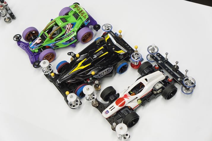 E[̂悤ɁA{fBF1}V̂悤ɉHҎ҂I@ǂ̃}VtĂO㍶Ẽ[[́AT[Lbg̃J[uȂ邽߂̕Ki