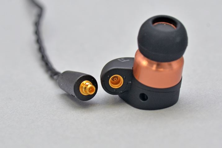 SE-CH9T̓P[uɑΉBP[u[qłƂ|s[MMCX[q̗p