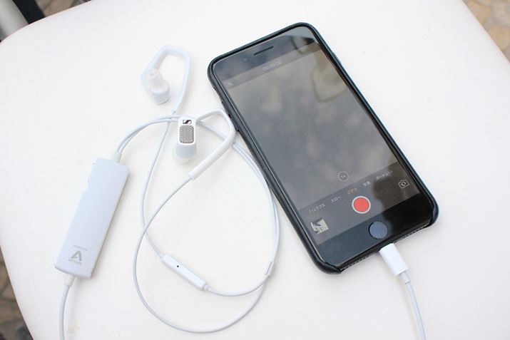 X}zƐڑăoCm[^sCzuAMBEO SMART HEADSETv