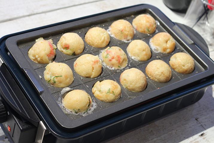 �����Ă����Ɋ���Ă��Ȃ��l���Ԃ��������܂߁A���ׂĂ��ꂢ�ȋ��̂ɏĂ��オ��܂���