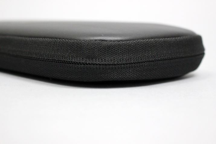 P[Xʂ͑啔t@Xi[Ő߂Ă邽߁Aʂ̏Ռɂ͋Ȃ܂