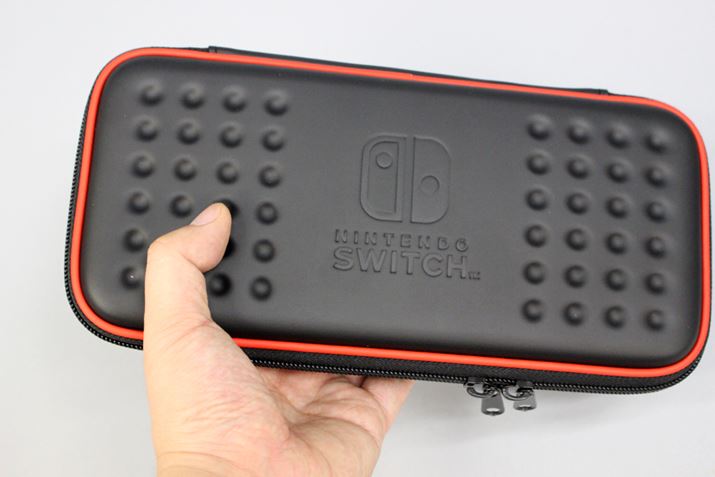 EVAfނAŎƂɑ傫ƊTCYBX傫ĂƁuNintendo Switchvی삵lɂ҂ȃP[Xł