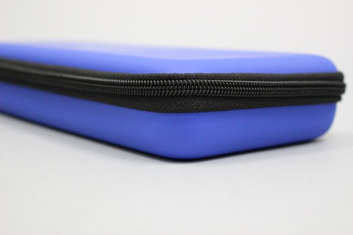 t@Xi[̓ɂEVAfނĂAʂ̏Ռ΍̓ob`