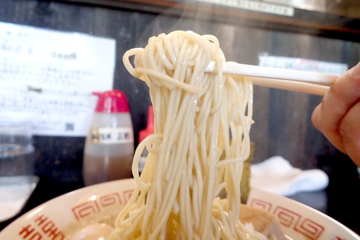 �˂̓X�g���[�g�̍זˁB���ؖ˂Ƃ������A��B�؍����[�����̂悤�ȍׂ��̖˂ł�