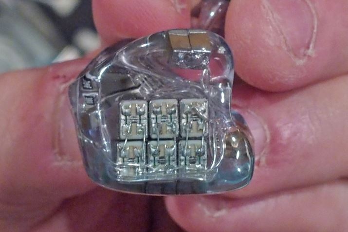 ܂őʂBAhCo[ԗl͂܂Ɉ