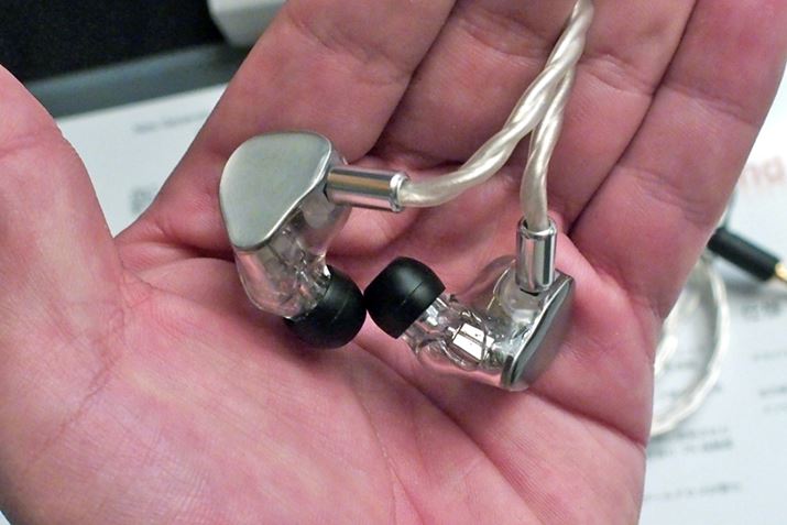 MellianuśAЏƂȂtBA\̃Ji^Cz