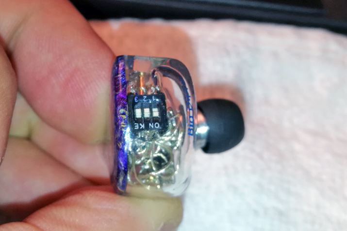 VF̘eɂXCb`؂ւ邱ƂŁA18p^[̉Fy߂Ƃ