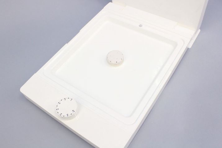 q[^[oꂵ܂BOɃ^C}[p̃_CtĂ܂