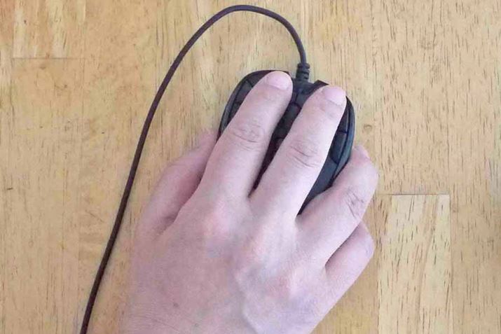 ʂ̃}EX͏ォ爬悤Ɏg܂