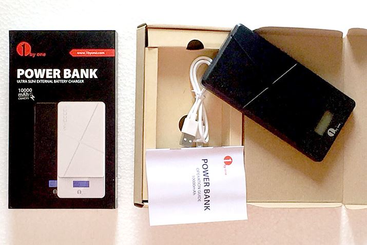 ͖{̂USBP[uA舵ip̂݁jŁA{̏[dpACA_v^[͕ʔł