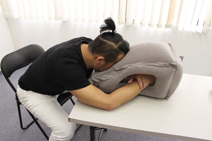 �񂪒ɂ��Ȃ�Ȃ��p�x������y�`��