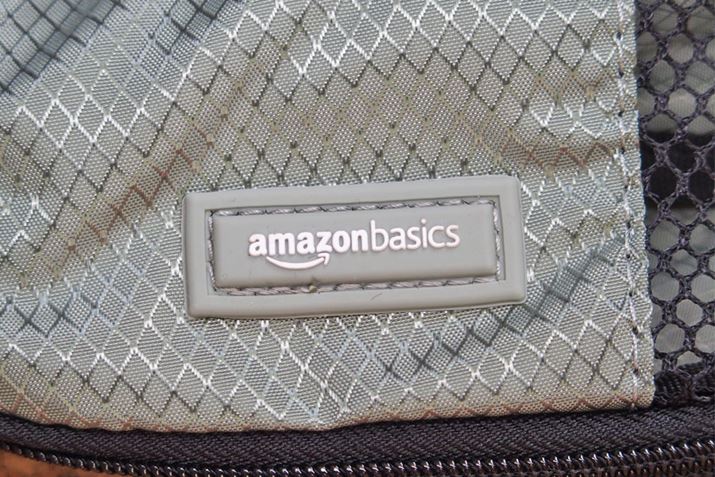 ���S�ɂ�amazonbasics�̕�����