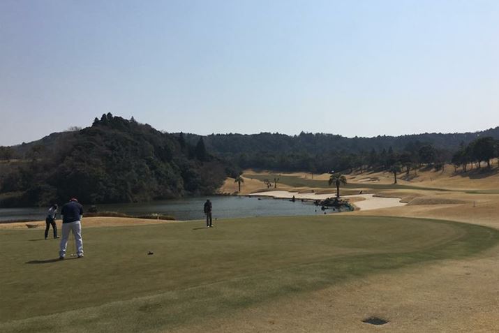 X^[gOɂ͒NKO[ŃpbgK܂c